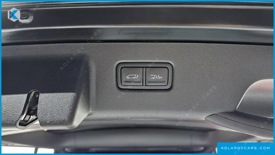 HYUNDAI STARIA L3.5 LOUNGE 9-SEATER