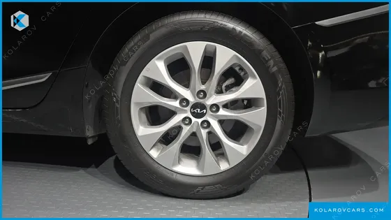 KIA K8 2.5 GASOLINE 2WD