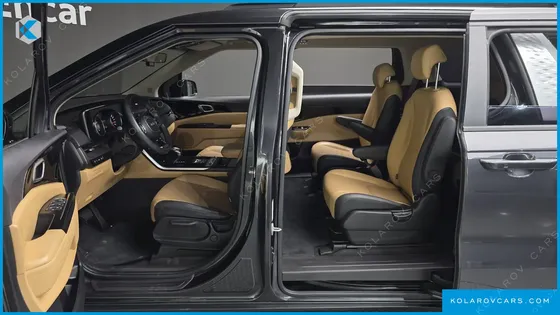 KIA CARNIVAL GASOLINE 9-SEATER PRESTIGE