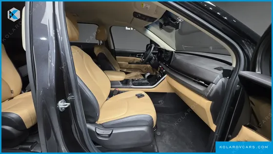 KIA CARNIVAL GASOLINE 9-SEATER PRESTIGE