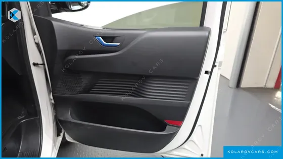 HYUNDAI STARIA CARGO 3-SEATER