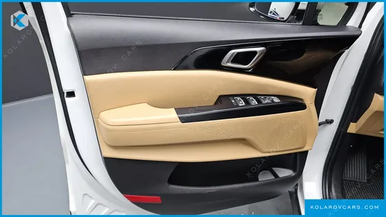 KIA CARNIVAL DIESEL 9-SEATER PRESTIGE