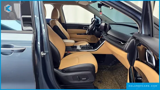 KIA CARNIVAL DIESEL 9-SEATER NOBLESSE