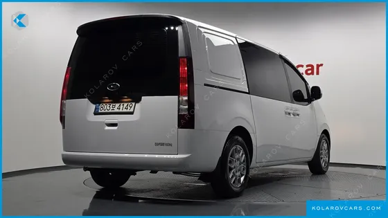 HYUNDAI STARIA CARGO 5-SEATER