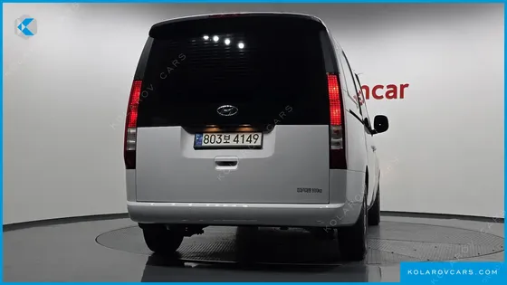HYUNDAI STARIA CARGO 5-SEATER