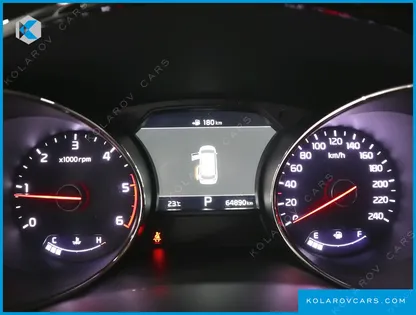 KIA CARNIVAL 9-SEATER NOBLESSE SPECIAL