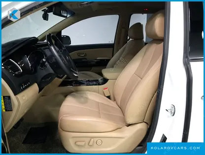 KIA CARNIVAL 9-SEATER NOBLESSE SPECIAL