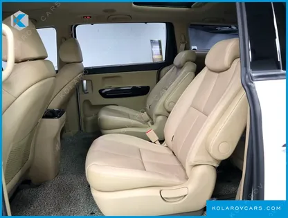 KIA CARNIVAL 9-SEATER NOBLESSE SPECIAL