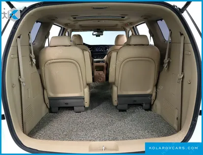 KIA CARNIVAL 9-SEATER NOBLESSE SPECIAL