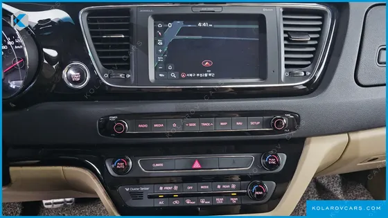 KIA CARNIVAL 9-SEATER HI-LIMOUSINE