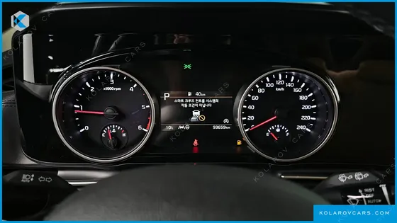 KIA CARNIVAL DIESEL 9-SEATER PRESTIGE