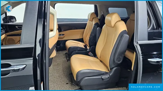 KIA CARNIVAL DIESEL 9-SEATER PRESTIGE