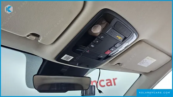 KIA CARNIVAL DIESEL 9-SEATER PRESTIGE