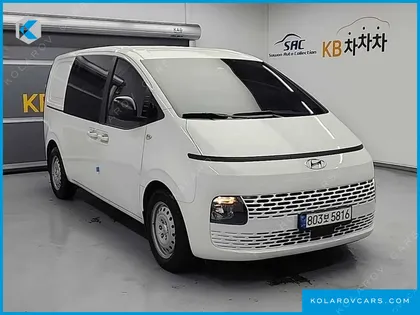 HYUNDAI STARIA CARGO 5-SEATER