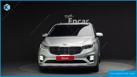 KIA CARNIVAL 9-SEATER NOBLESSE