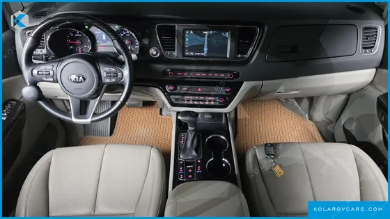 KIA CARNIVAL 9-SEATER NOBLESSE