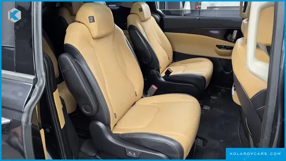 KIA CARNIVAL GASOLINE 9-SEATER SIGNATURE