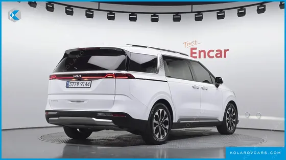 KIA CARNIVAL DIESEL 9-SEATER SIGNATURE