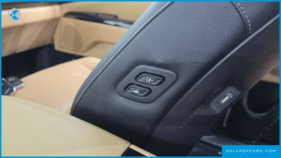 KIA CARNIVAL DIESEL 9-SEATER SIGNATURE