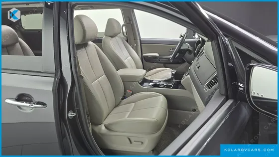 KIA CARNIVAL 9-SEATER NOBLESSE SPECIAL