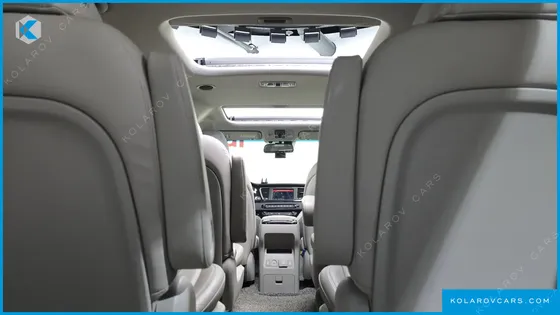 KIA CARNIVAL 9-SEATER NOBLESSE SPECIAL