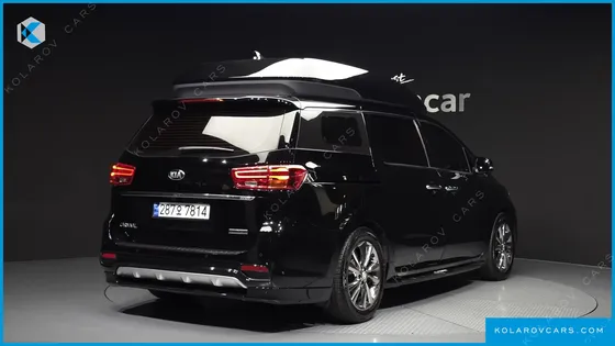 KIA CARNIVAL 9-SEATER HI-LIMOUSINE