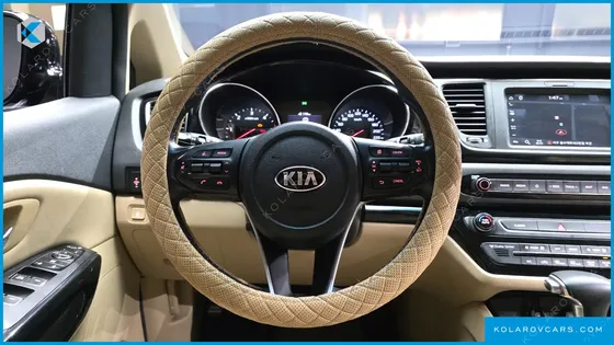 KIA CARNIVAL 9-SEATER HI-LIMOUSINE