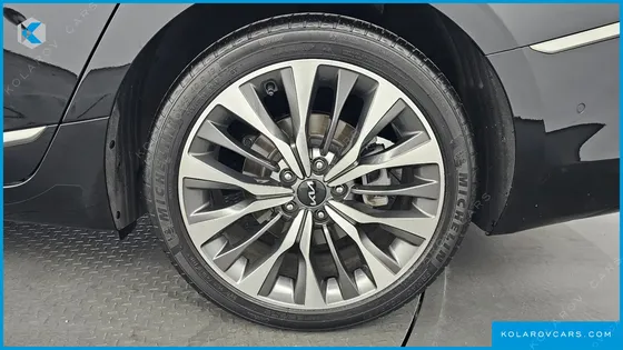 KIA K8 2.5 GASOLINE 2WD
