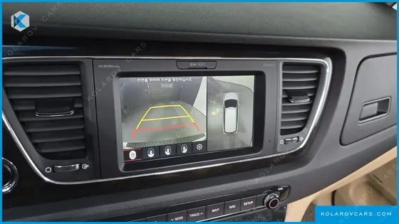KIA CARNIVAL 7-SEATER LIMOUSINE