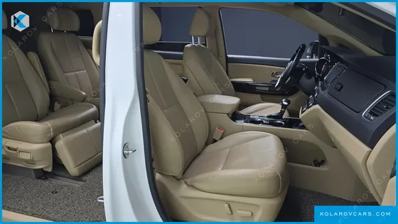 KIA CARNIVAL 7-SEATER LIMOUSINE