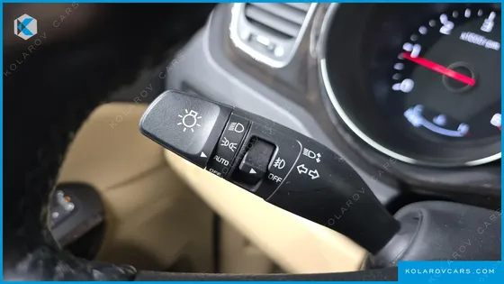KIA CARNIVAL 7-SEATER LIMOUSINE