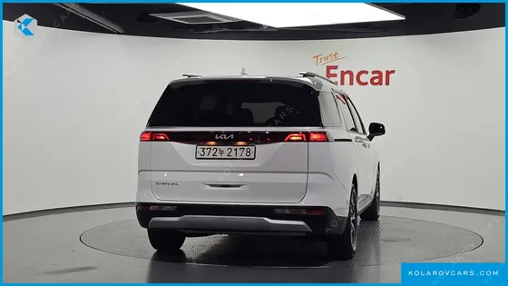 KIA CARNIVAL DIESEL 9-SEATER PRESTIGE
