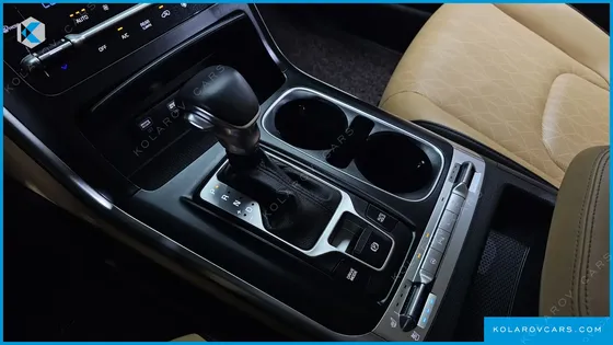 KIA CARNIVAL DIESEL 9-SEATER PRESTIGE