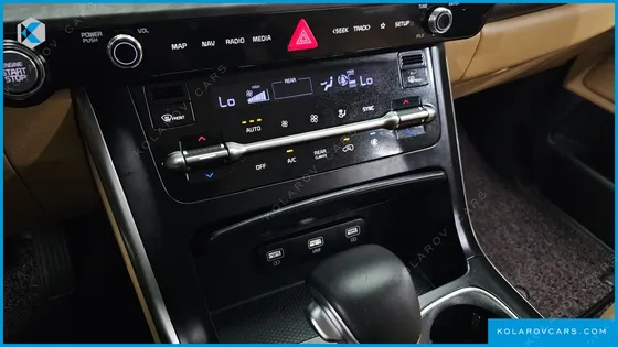 KIA CARNIVAL DIESEL 9-SEATER PRESTIGE