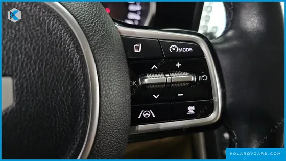 KIA CARNIVAL DIESEL 9-SEATER PRESTIGE