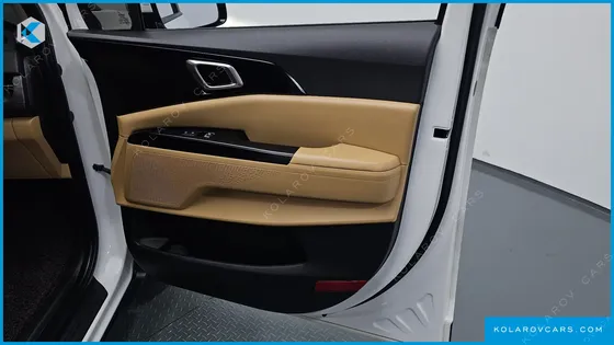 KIA CARNIVAL DIESEL 9-SEATER PRESTIGE