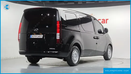 HYUNDAI STARIA CARGO 3-SEATER
