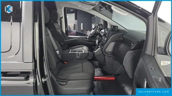 HYUNDAI STARIA CARGO 3-SEATER