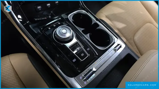 KIA CARNIVAL DIESEL 7-SEATER NOBLESSE