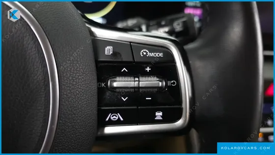 KIA CARNIVAL DIESEL 7-SEATER NOBLESSE