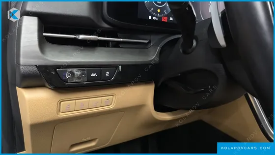KIA CARNIVAL DIESEL 7-SEATER NOBLESSE