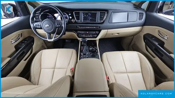 KIA CARNIVAL 9-SEATER HI-LIMOUSINE