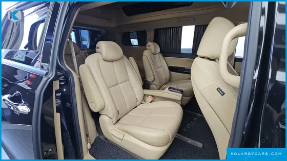 KIA CARNIVAL 9-SEATER HI-LIMOUSINE