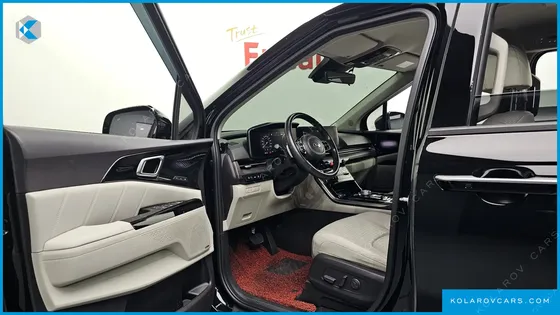 KIA CARNIVAL GASOLINE 7-SEATER SIGNATURE