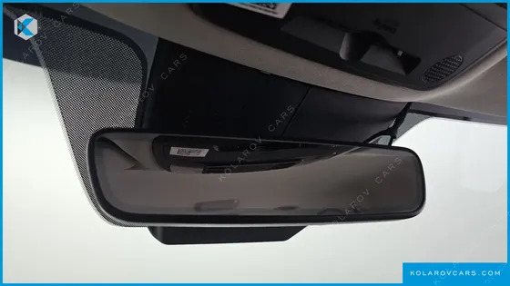KIA CARNIVAL GASOLINE 7-SEATER SIGNATURE
