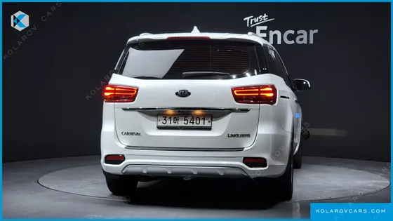 KIA CARNIVAL 7-SEATER LIMOUSINE