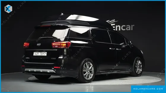KIA CARNIVAL 9-SEATER HI-LIMOUSINE