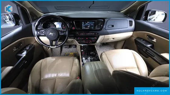 KIA CARNIVAL 9-SEATER HI-LIMOUSINE