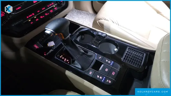 KIA CARNIVAL 9-SEATER HI-LIMOUSINE