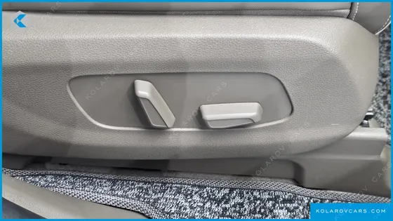 KIA CARNIVAL GASOLINE 7-SEATER HI-LIMOUSINE